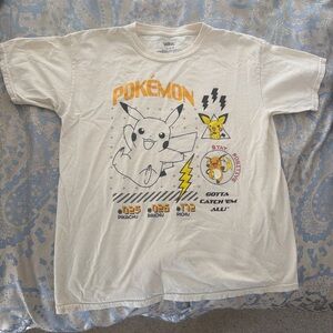 Pokemon men Pikachu Graphic Tee - White and Yellow